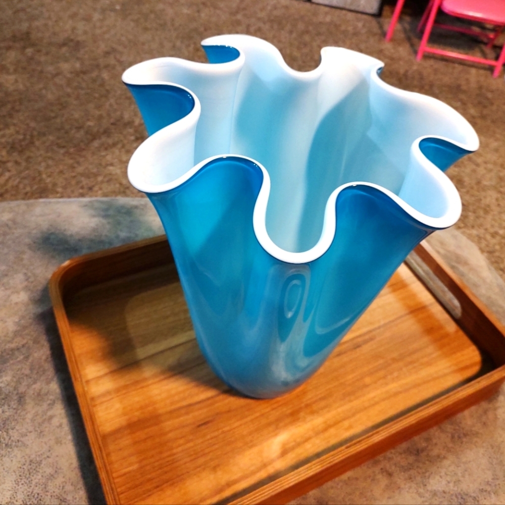 Large Beautiful Vintage MCM Turquoise unique blown glass Murano cased vase RARE - Picture 1 of 11